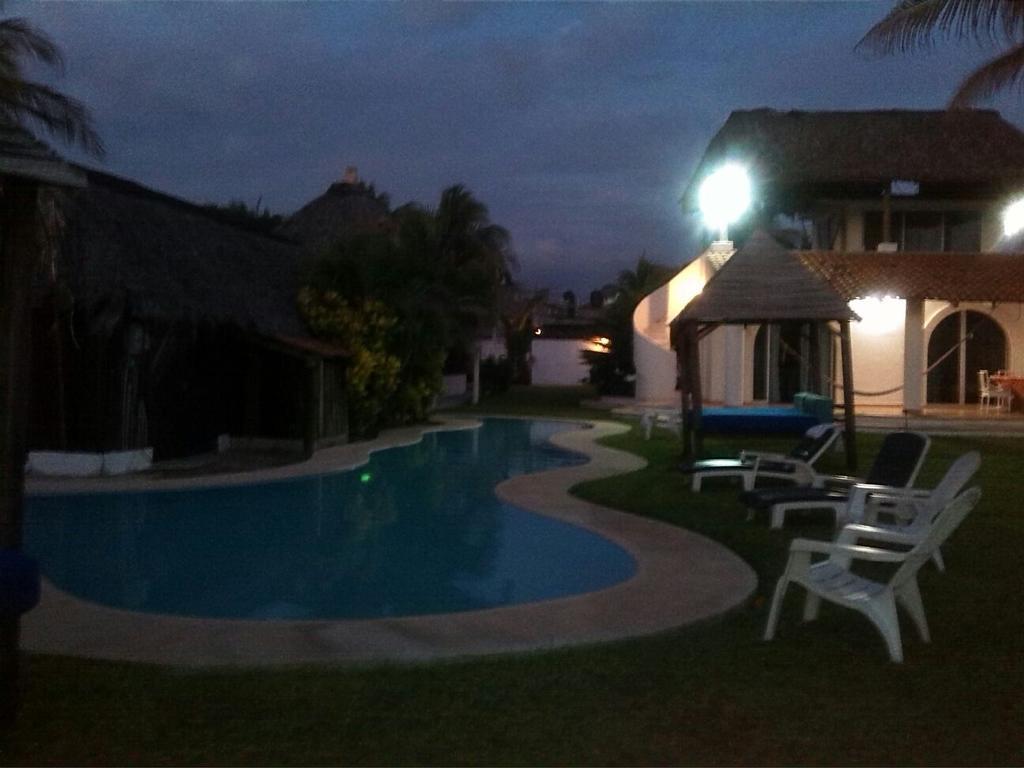 Cabanas Pie De La Cuesta Hotel Coyuca Exterior photo